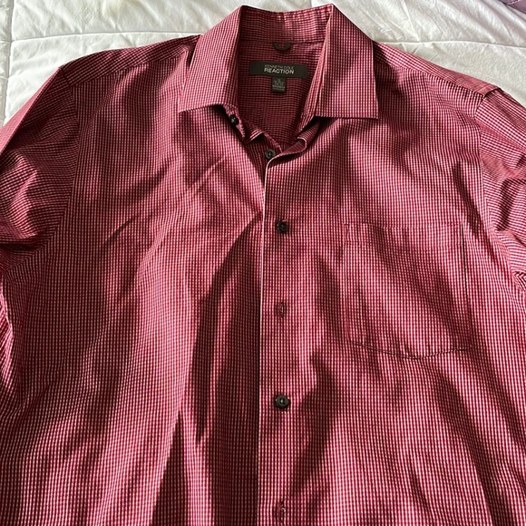 Red and white plaid Men’s dress shirt by Kenneth Cole size 15-15 1/2; 34-35 M - Picture 1 of 2